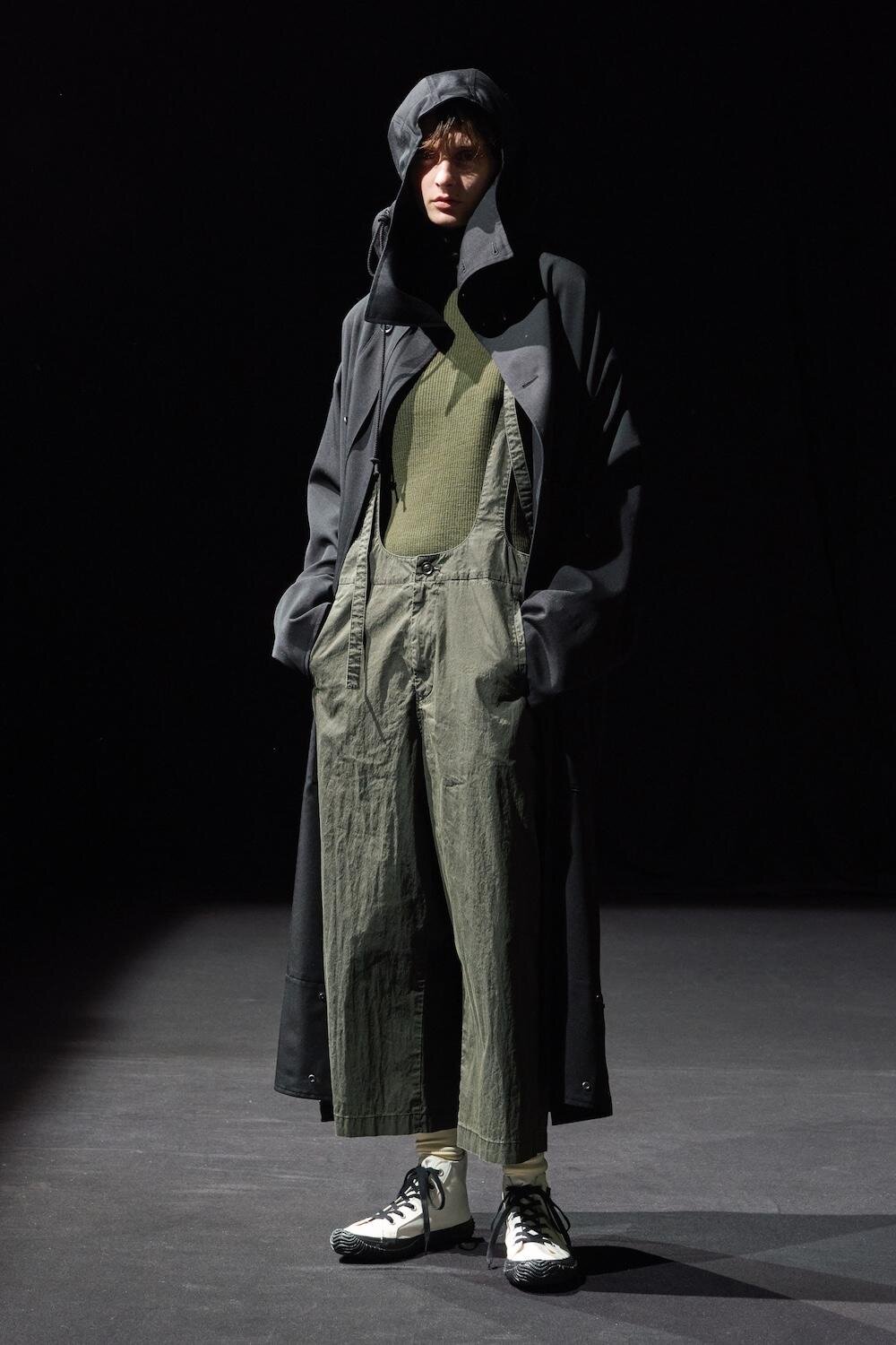 Y'sの秋冬ウェア、“モッズコート風”ドレスやグラデーションのウォッシュデニムシャツ｜写真4