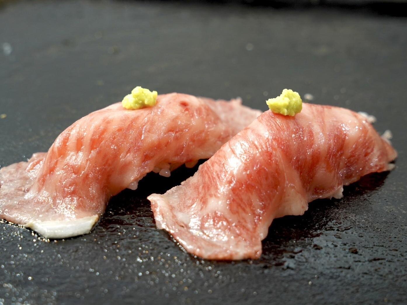 浅草ウニとにく「A5和牛肉寿司」
