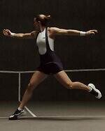 Y-3“毛筆スリーストライプス”のテニスシューズ、水墨画風グラフィックTシャツなどウェアも｜写真27