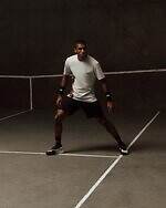 Y-3“毛筆スリーストライプス”のテニスシューズ、水墨画風グラフィックTシャツなどウェアも｜写真22