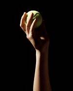 Y-3“毛筆スリーストライプス”のテニスシューズ、水墨画風グラフィックTシャツなどウェアも｜写真26