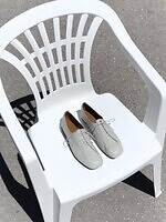 カンペール“バレエ着想”レースアップのフラットパンプス＆レザーシューズ｜写真22