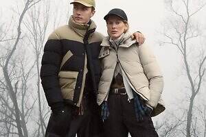 タトラス25年秋冬、“異素材切り替え”カーブパンツ＆上品ノーカラーダウンジャケットなど