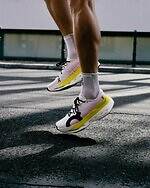 オン(On) クラウドブーム マックス｜写真13