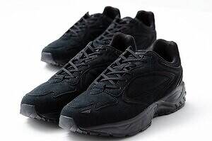 ムーンスター“グランドシューズ着想”スエード風スニーカー、アーバンリサーチ ドアーズ限定で