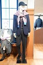 ユニクロ25年秋冬、新型バギーカーブジーンズや裏地チェックのショートブルゾン｜写真3