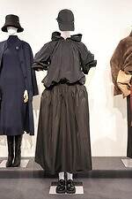 プラステ、村田晴信手掛ける25年秋冬ウィメンズニットベスト＆フェザーヤーンのショートコートなど｜写真14