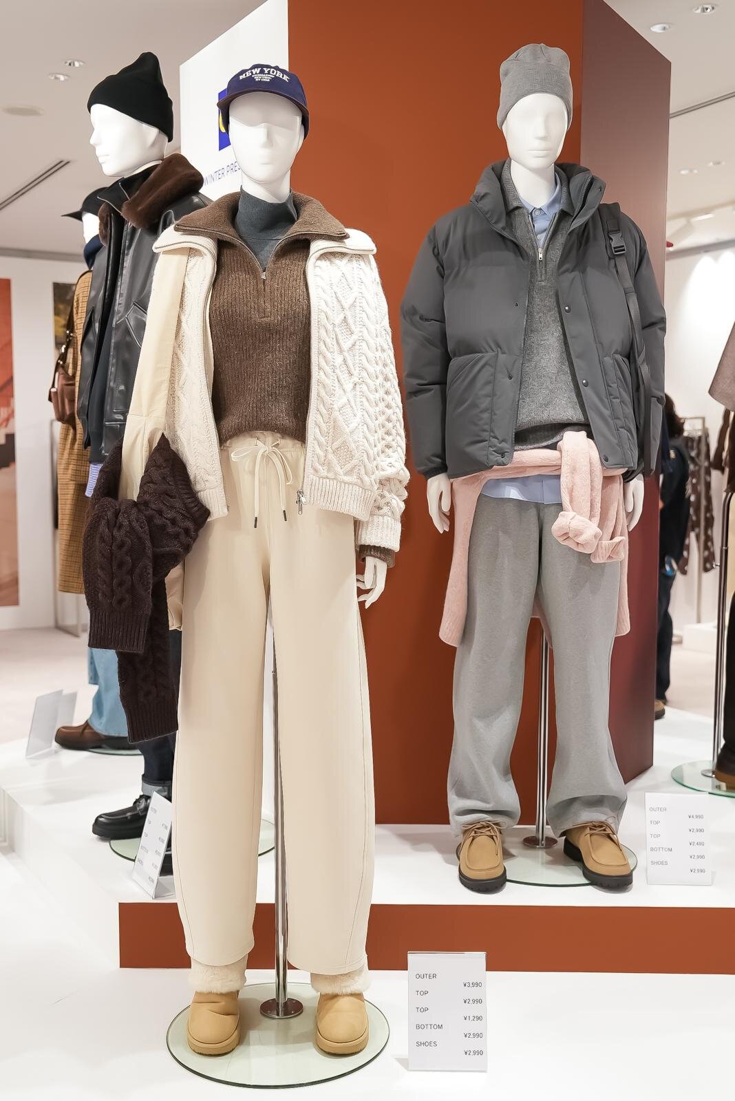 GU25年冬メンズ、“すべすべノンキルト”のパデッドアウター＆肉厚フルジップパーカーなど｜写真11