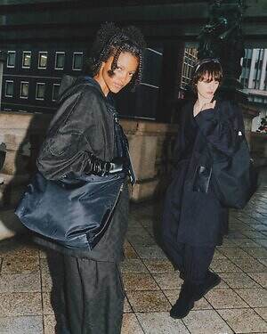 ヨロズ(yorozu) 2025-26年秋冬ウィメンズコレクション  - 写真16