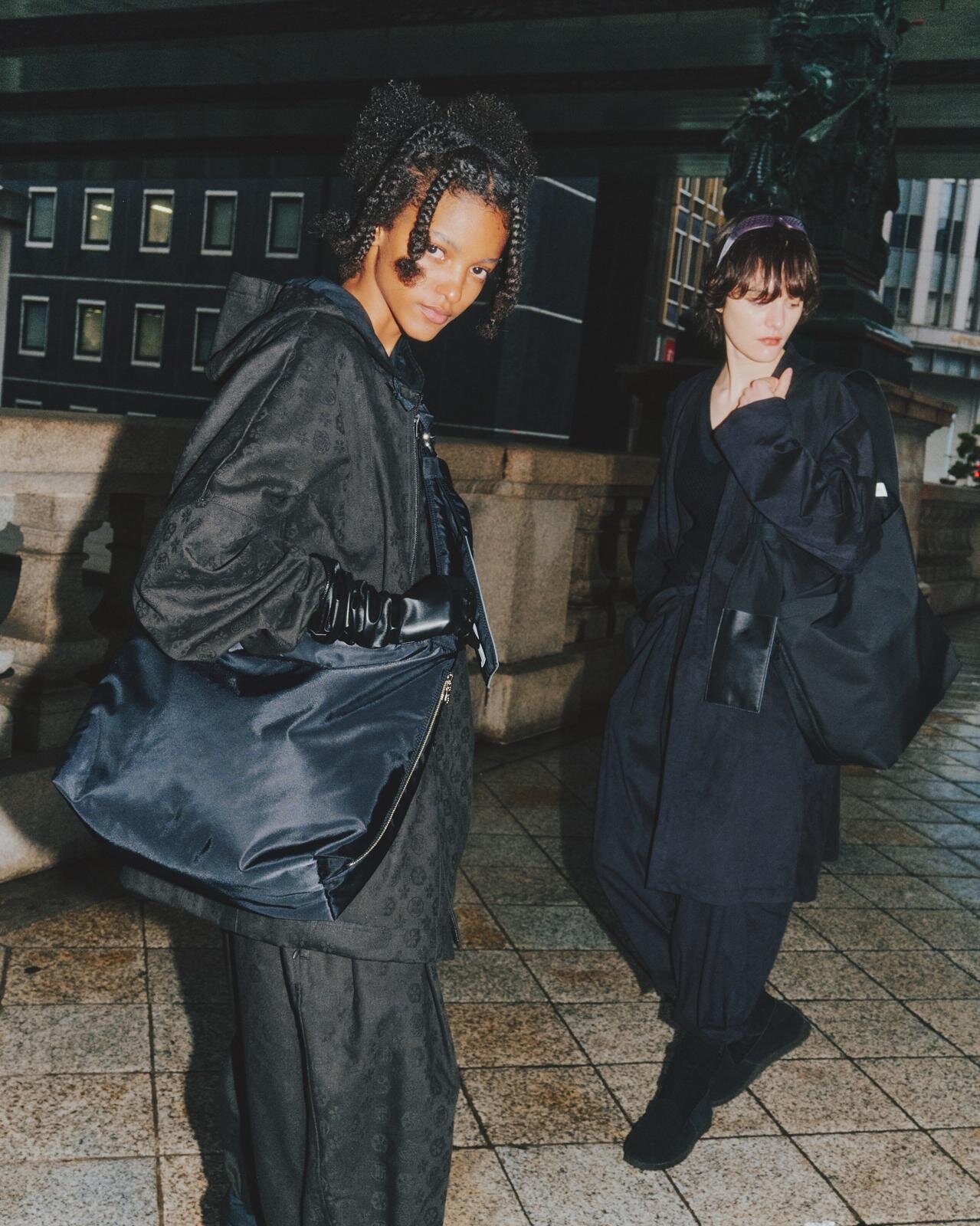 ヨロズ 2025-26年秋冬<span>コレクション</span> - 写真16