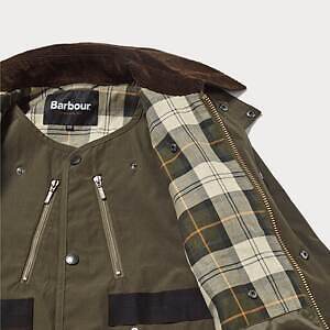 バブアー × ブリーフィング × ユナイテッドアローズ、“マルチポケット”ベスト搭載のジャケット｜写真9