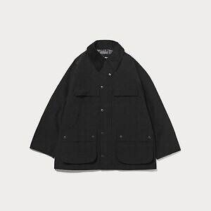 バブアー × ブリーフィング × ユナイテッドアローズ、“マルチポケット”ベスト搭載のジャケット｜写真1