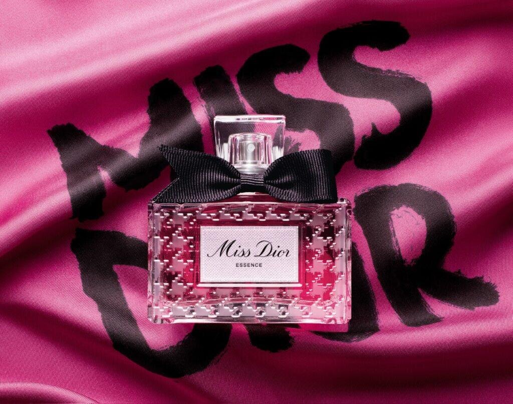 ディオール“MISS DIOR”刻印入りアイパレ＆新作香水など秋コスメ、伊勢丹新宿店の限定イベントで｜写真33