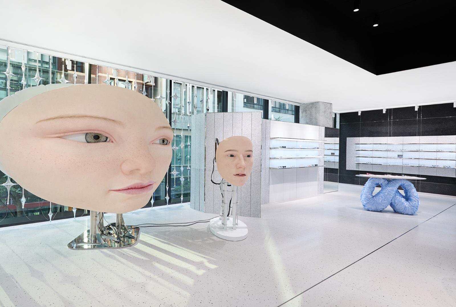 ジェントルモンスターの新たな旗艦店が東京・銀座にオープン、サングラスのレンズ交換サービスなど｜写真5