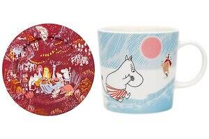 ムーミン アラビア、冬のスポーツ＆ムーミン谷の祝祭を描いた新作マグやプレート