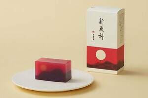 とらや25年秋冬和菓子“満月と山”映す「新更科」＆しっとり大粒栗蒸羊羹
