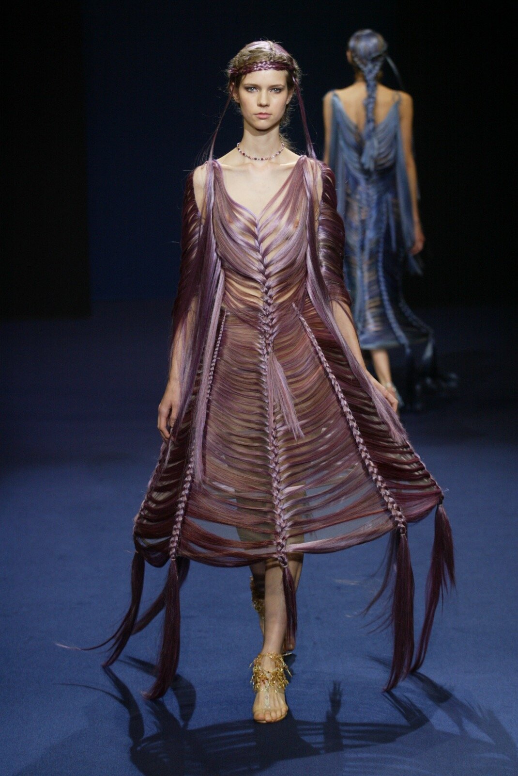 ヨウイチ ナガサワ 2006年春夏コレクション「人魚姫」より 撮影：大石一男