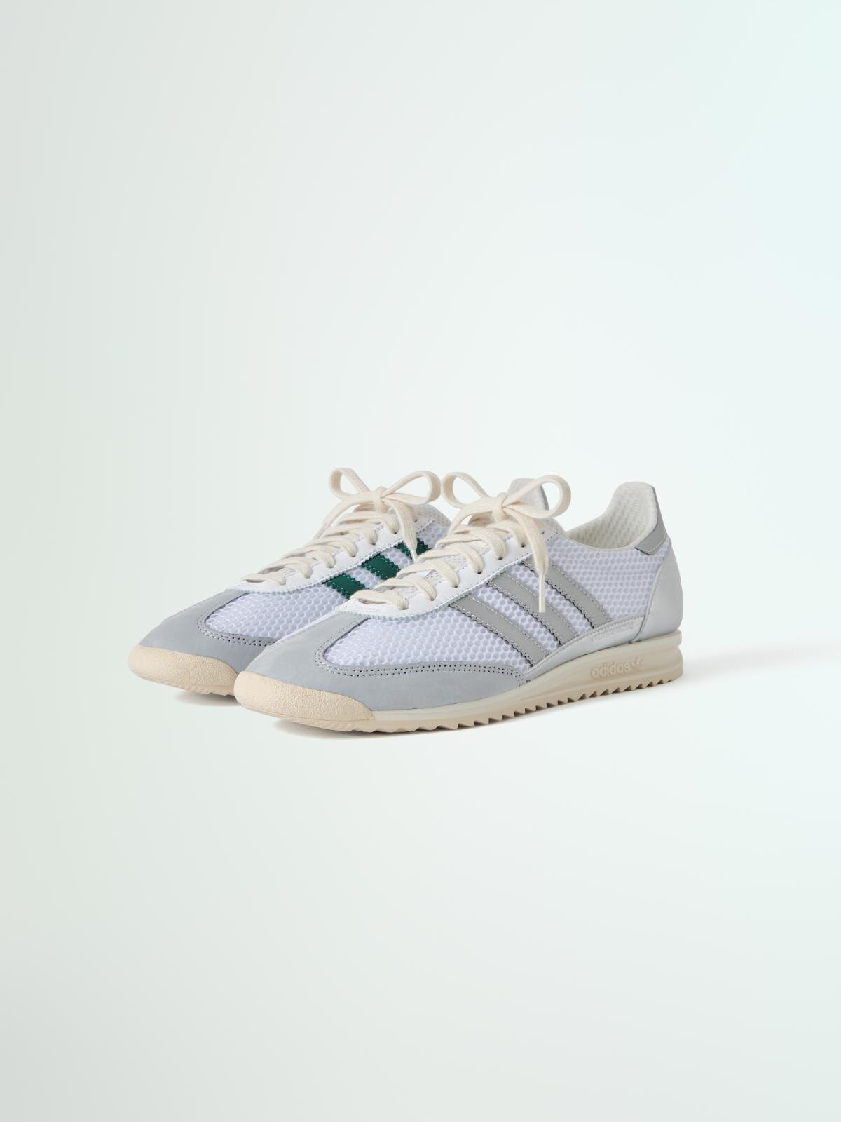 Kith×アディダス ランニングのスニーカー、クリーンアッパーに鮮やかレッドのライン入りなど全6種｜写真7
