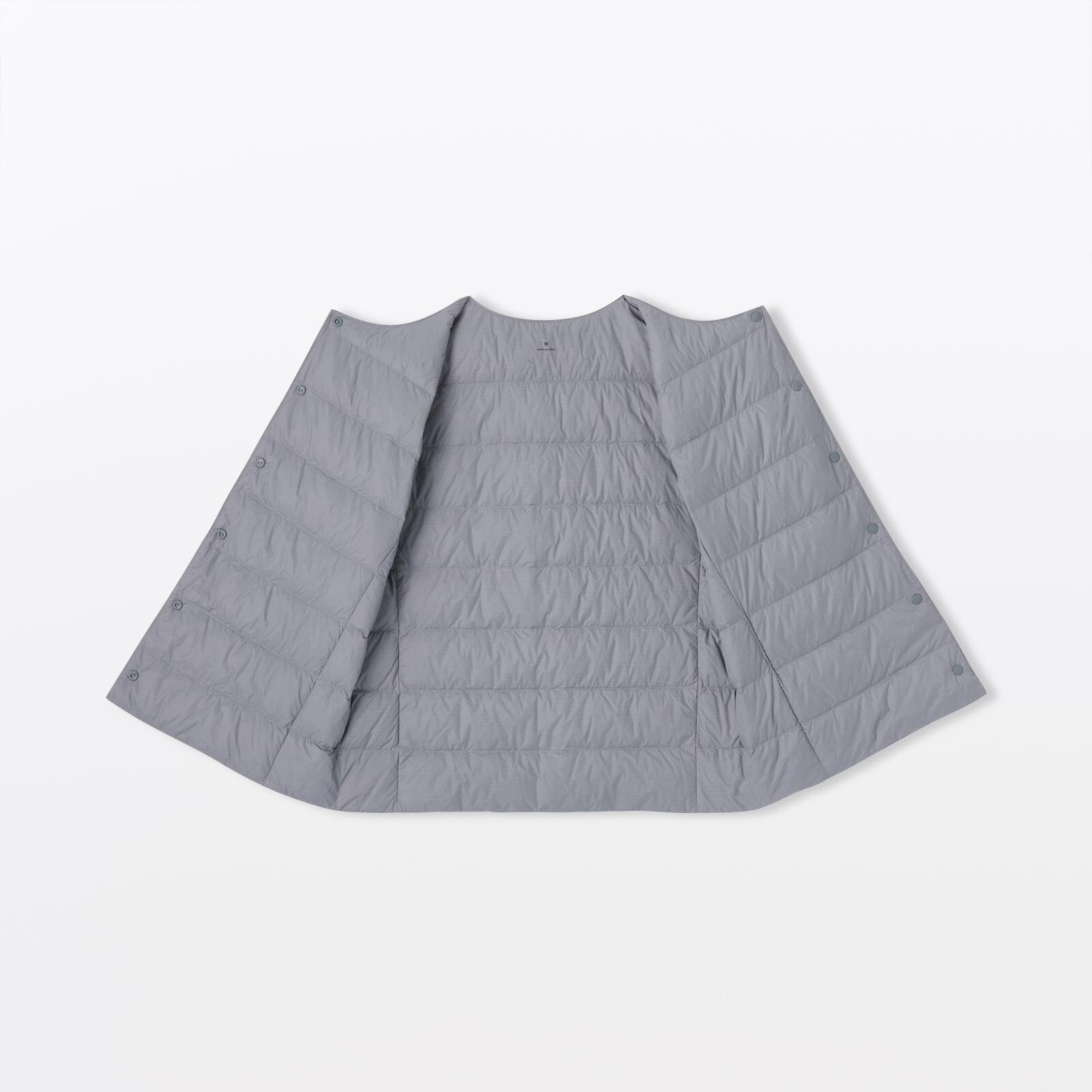 無印良品(MUJI) 軽量ダウンポケッタブル｜写真3