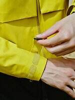 デサント オルテライン エイティワン“全地形”対応のシェルジャケット、通気性抜群の着心地｜写真43