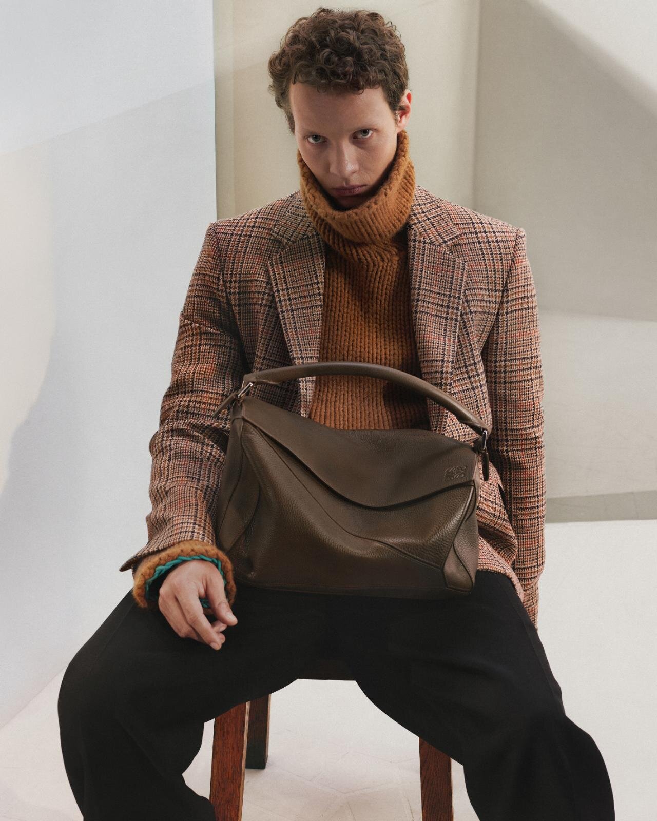 ロエベ(LOEWE) パズルバッグ アマソナ｜写真22
