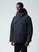 カナダグース“撥水性×耐久性”ダウンパーカー、シルエットを変えられるドローコード付き｜写真5