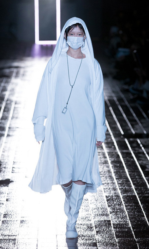 アイ(IKUMI) 2014-15年秋冬<span>コレクション</span> - 写真1