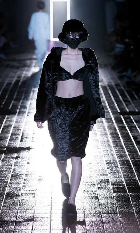 アイ(IKUMI) 2014-15年秋冬<span>コレクション</span> - 写真14