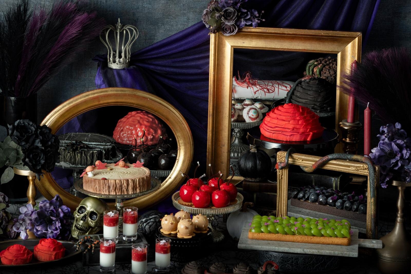 ヒルトン京都“夢か悪夢か”ハロウィンスイーツビュッフェ、バンパイアの指ムースなど闇落ちスイーツ