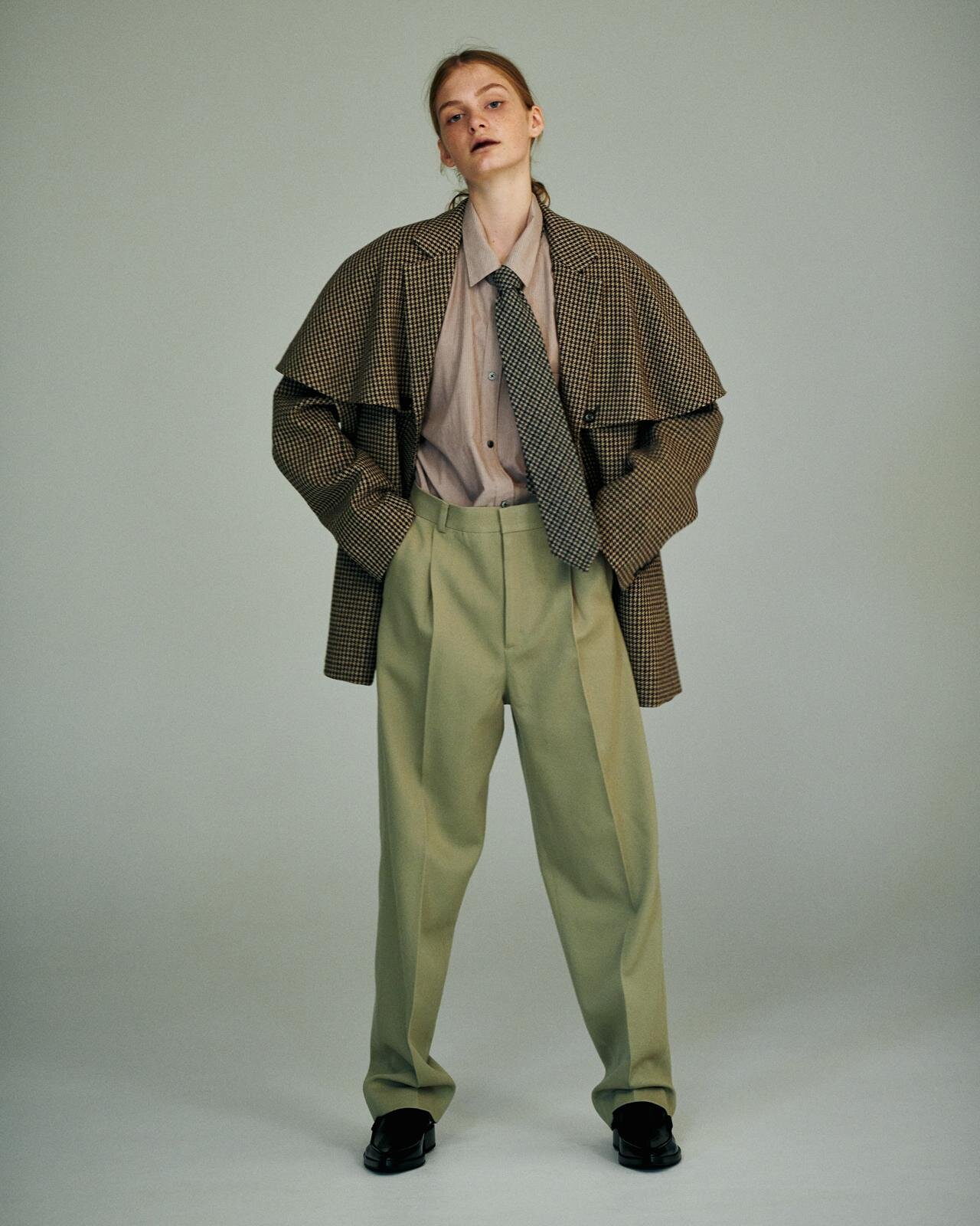 ロク ビューティ＆ユース 2023年冬｜female ケープ