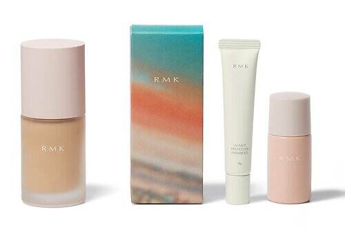 RMK2025年クリスマスコフレ、"選べる現品”ファンデーションキット＆落ちないリップのミニサイズ