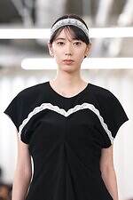 アキコアオキ 2026年春夏コレクション - カジュアル化するユニフォーム｜写真11