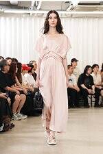 アキコアオキ 2026年春夏コレクション - カジュアル化するユニフォーム｜写真14