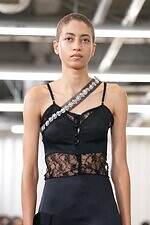 アキコアオキ 2026年春夏コレクション - カジュアル化するユニフォーム｜写真49