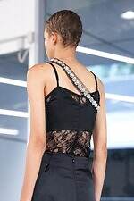 アキコアオキ 2026年春夏コレクション - カジュアル化するユニフォーム｜写真50