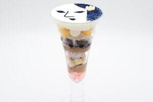 よーじやカフェ「青い栗パフェ」渋皮栗アイス×ブルーベリーの秋限定パフェ、‟よじこ”のロールケーキも