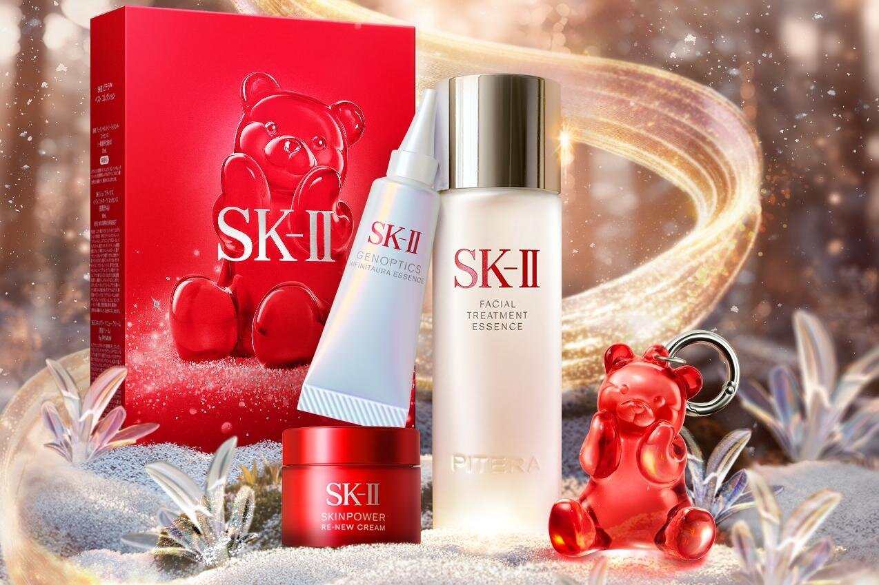 SK-IIベアチャーム付き25年クリスマスコフレ、人気化粧水orクリーム現品入りスキンケアキット