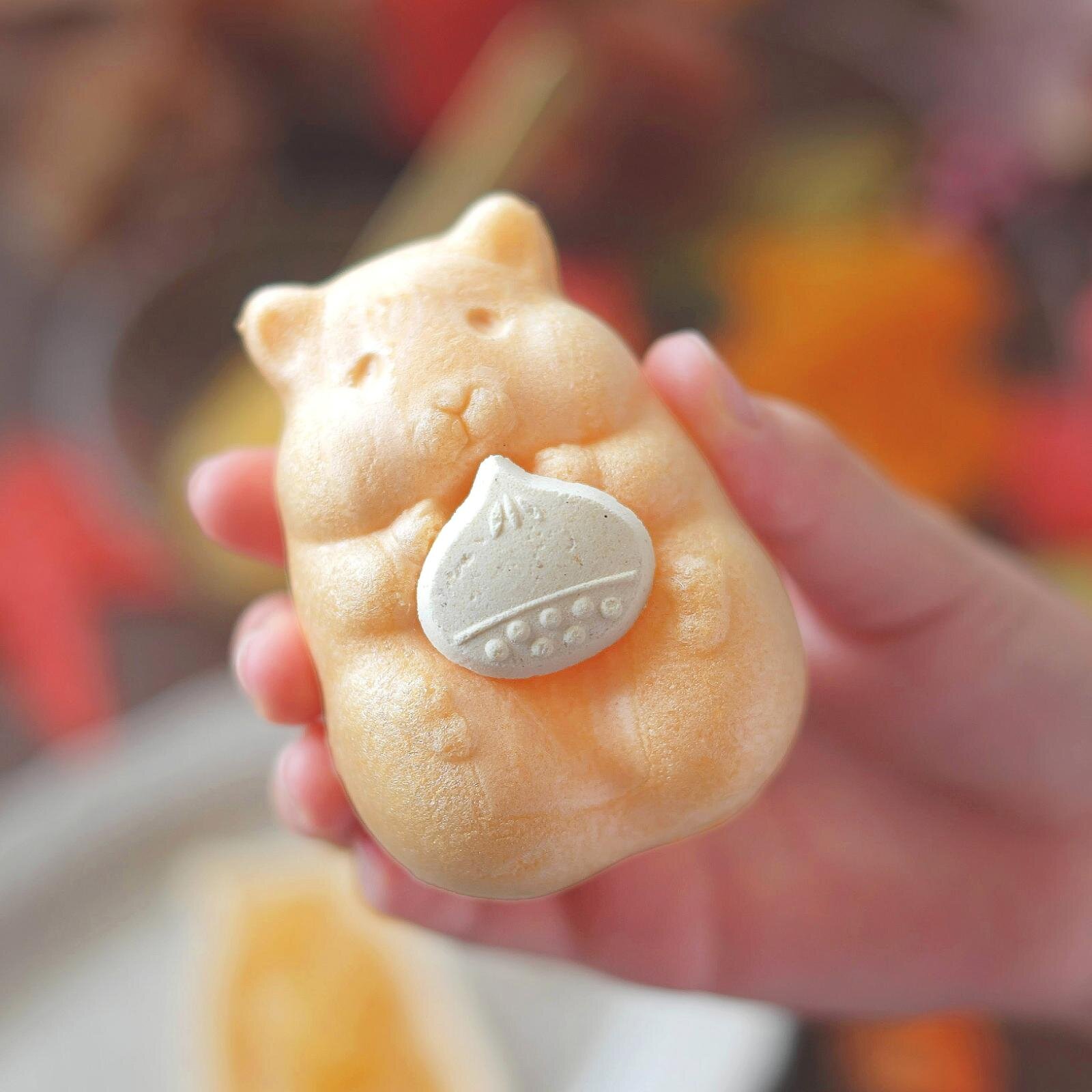 「ハムスターモナカ秋限定」2個入・栗餡 860円 「ハムスターモナカ秋限定」6個入・栗餡 2,000円