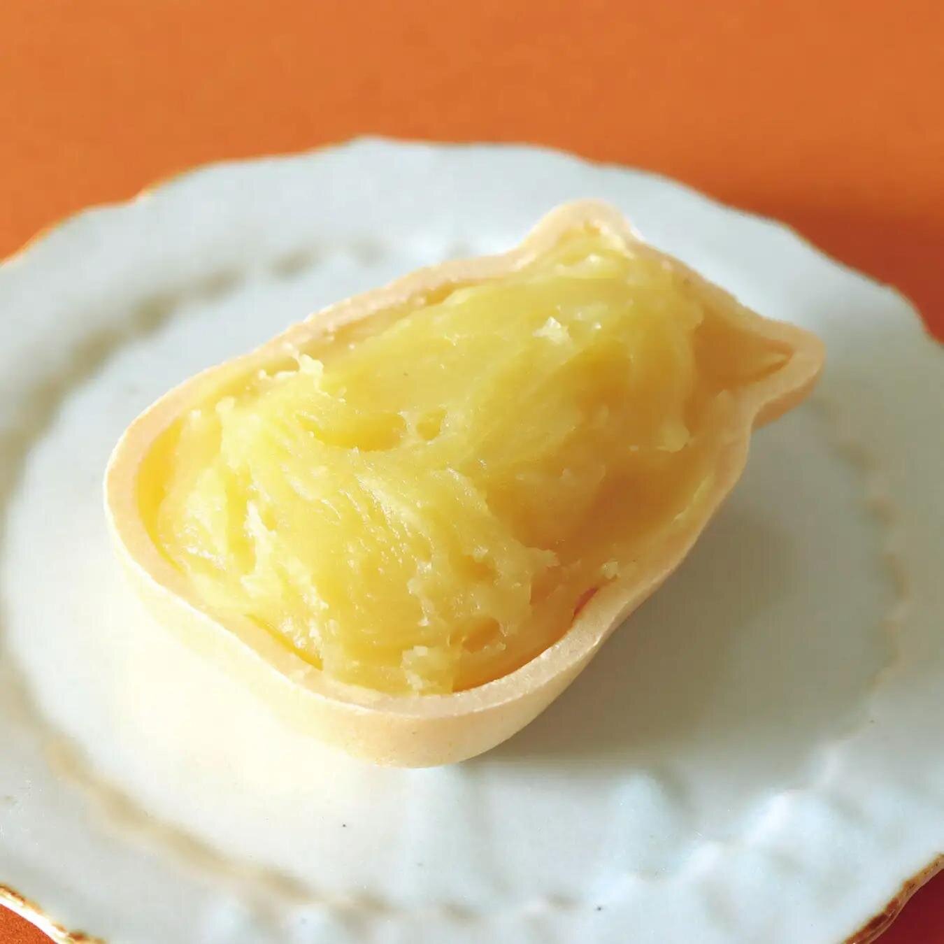 「ハムスターモナカ」秋限定の栗餡バージョン、“栗らくがん”をぎゅっと抱えたハムスター型最中｜写真3
