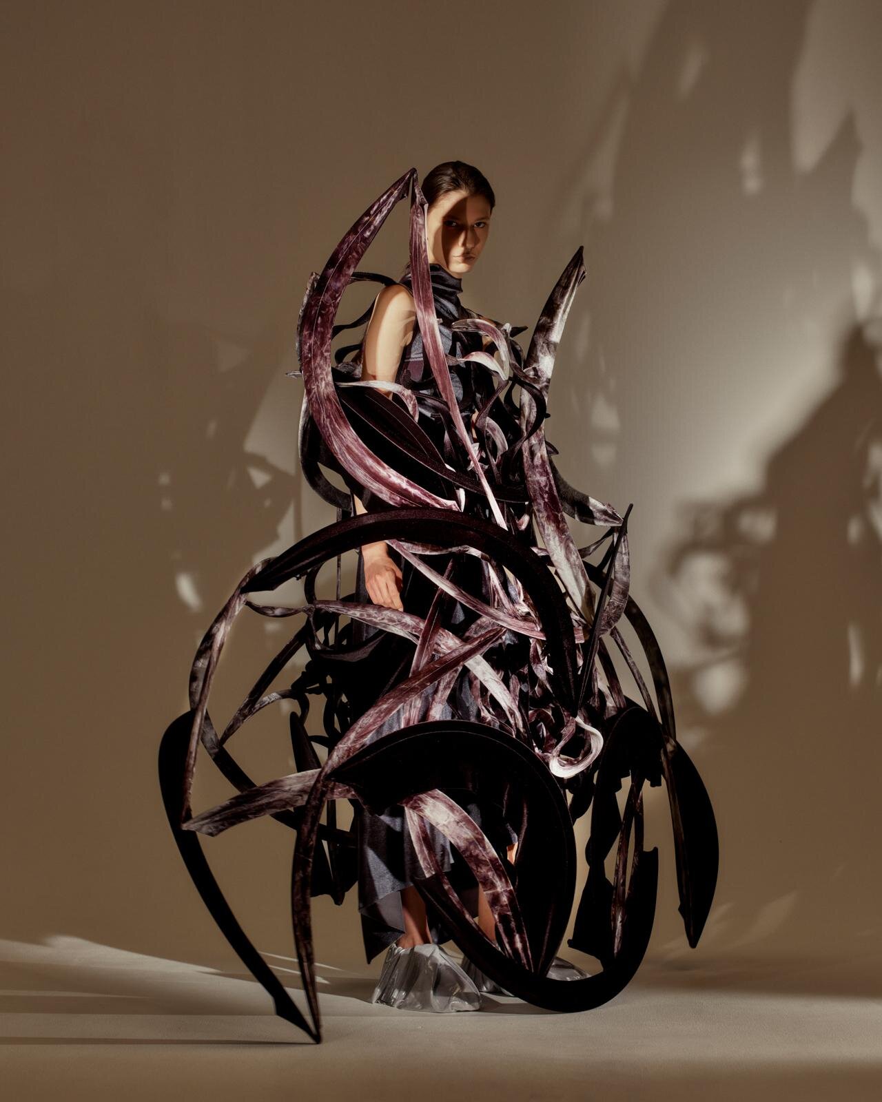 リュウノスケオカザキ 004 2025年春夏<span>コレクション</span> - 写真6