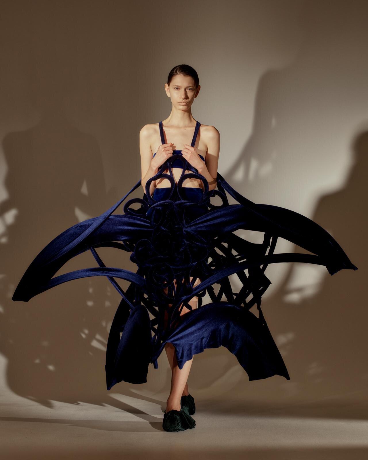 リュウノスケオカザキ 004 2025年春夏<span>コレクション</span> - 写真9