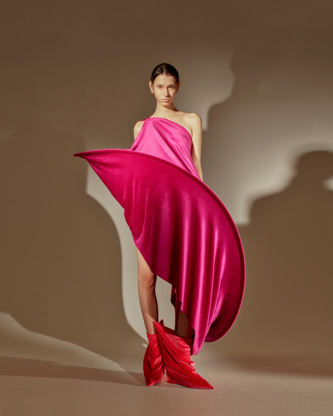 リュウノスケオカザキ 004 2025年春夏<span>コレクション</span> - 写真15