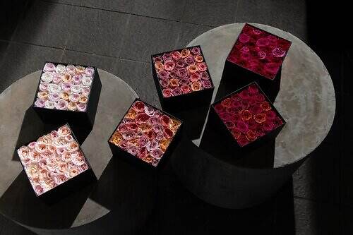 ニコライ バーグマン“秋の夕暮れ”着想のローズボックス＆グラデーションアレンジメント