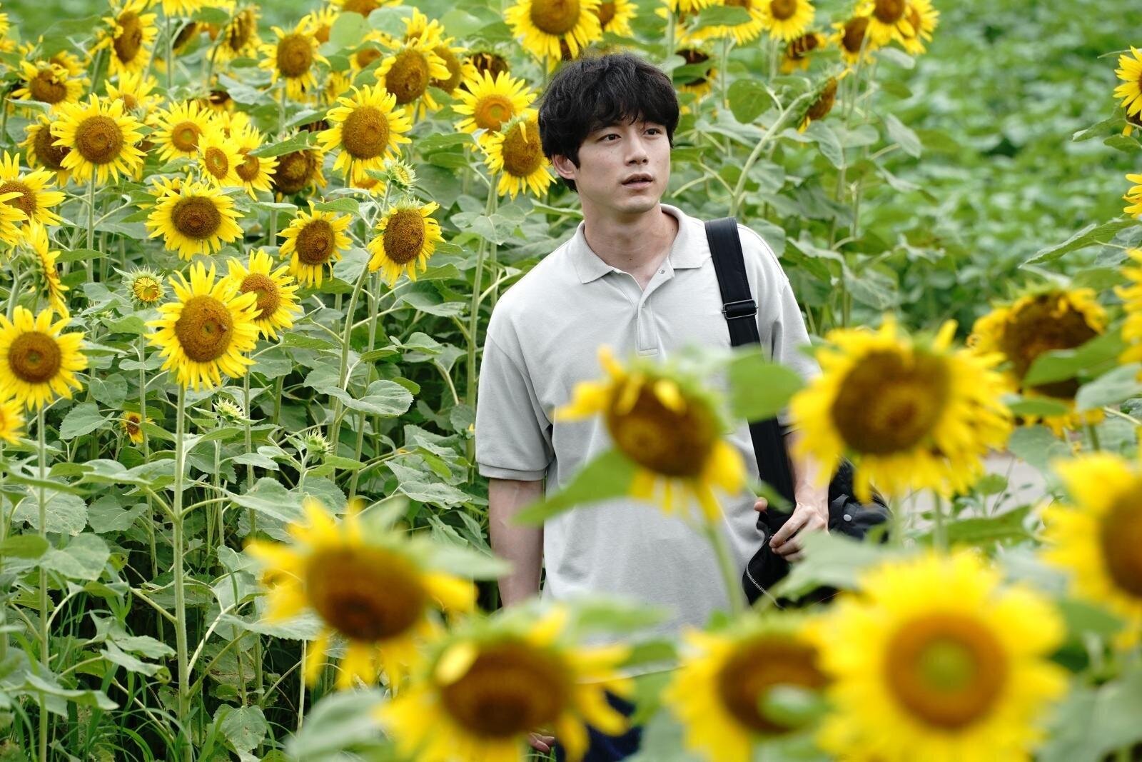 坂口健太郎, 渡辺謙 インタビュー｜写真10