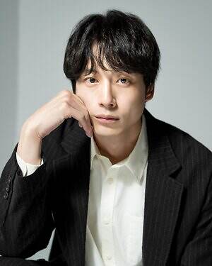 坂口健太郎, 渡辺謙 インタビュー｜写真7