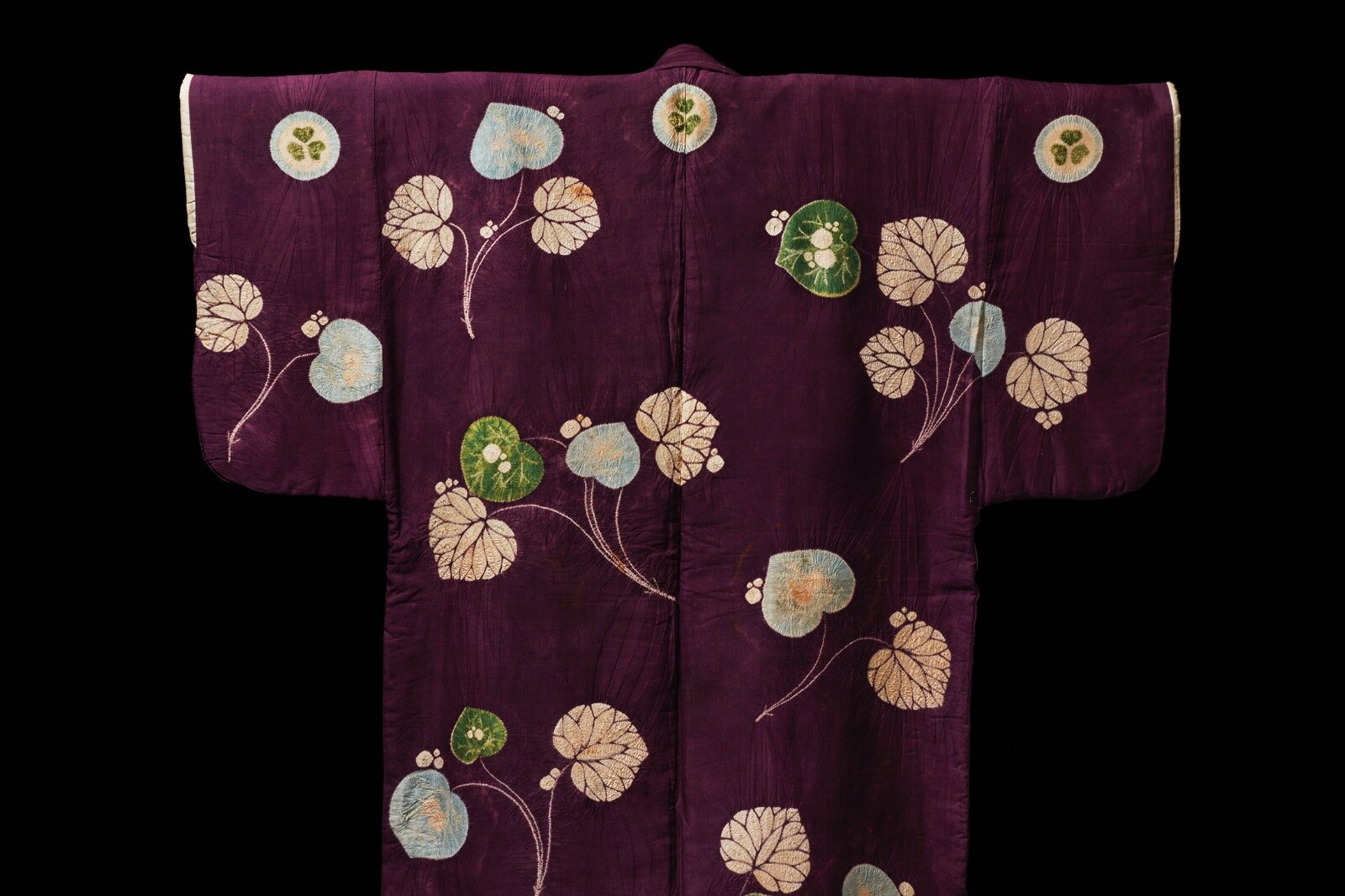 特別展「尾張徳川家 名品のすべて」名古屋・徳川美術館で、家康ゆかりの着物や一流の甲冑など一挙公開