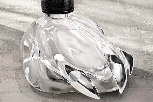 タンバリンズ“お昼寝＆森駆ける子犬”着想25年秋フレグランス、メタルの爪配した犬の足型ボトルで