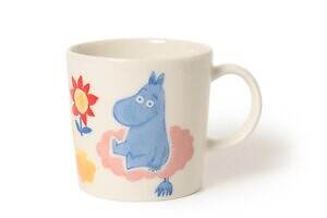 ムーミン アラビア×ビームス ジャパン、50年代子供用食器から着想のハンドペイントマグ