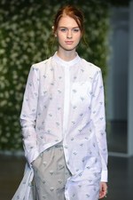 ケイタ マルヤマ 2015年春夏コレクション - 花々とフレッシュな空気に包まれた、自由なエレガンス｜写真8