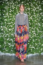 ケイタ マルヤマ 2015年春夏コレクション - 花々とフレッシュな空気に包まれた、自由なエレガンス｜写真21